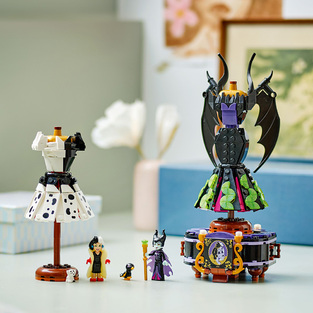 Lego Disney Classic Maleficent's And Cruella De Vil's Dresse 
