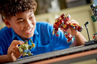 LEGO Super Heroes Epic Battle: Hulkbuster Vs. The Hulk - 76343