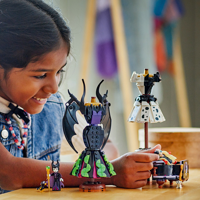 LEGO Disney Maleficent's And Cruella De Vil's Dresses - 43262