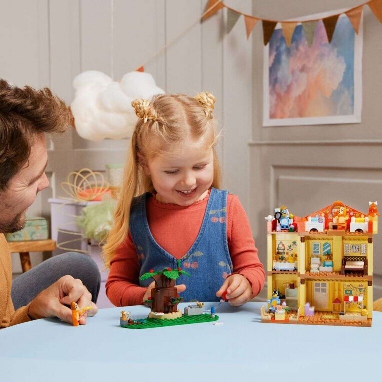 LEGO Bluey Bluey's Family House - 11203 