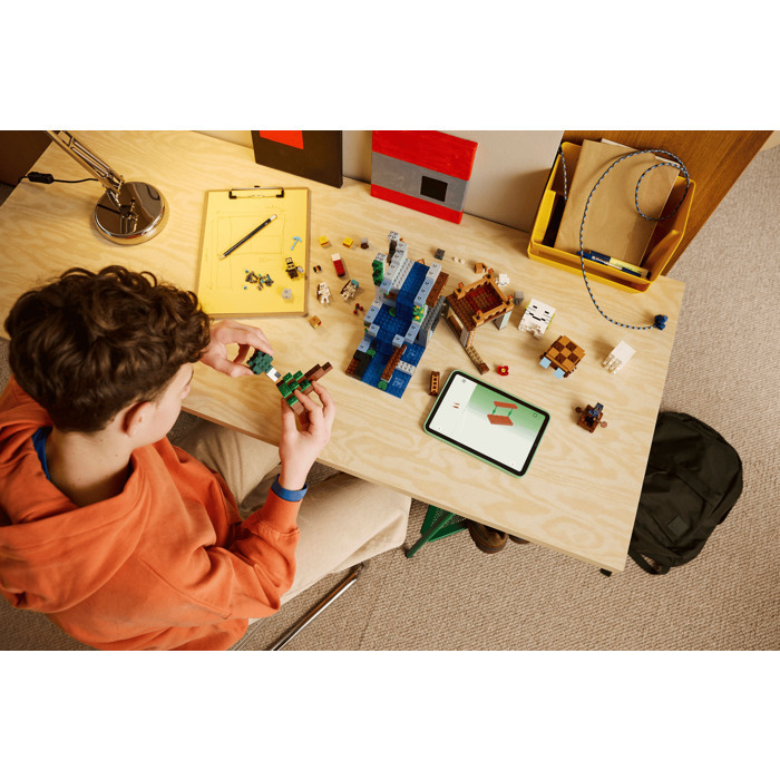 LEGO Minecraft Ghast Station - 21597