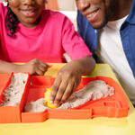 Kinetic Sand Σετ Φάρμας - 6072781