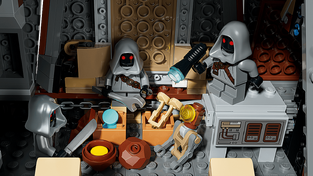 LEGO Star Wars Offworld Sandcrawler™ and Mudhorn - 75453