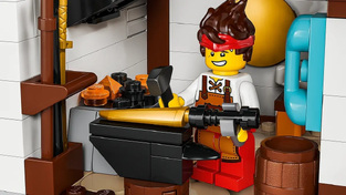 Lego Ninjago Four Weapons Blacksmith 15th Anniversary - 71858