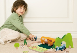 Classic World Little Train - Ξύλινο Τρενάκι - C50618