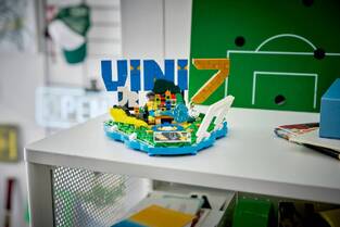 LEGO Editions Vini Jr. Football Highlights - 43027