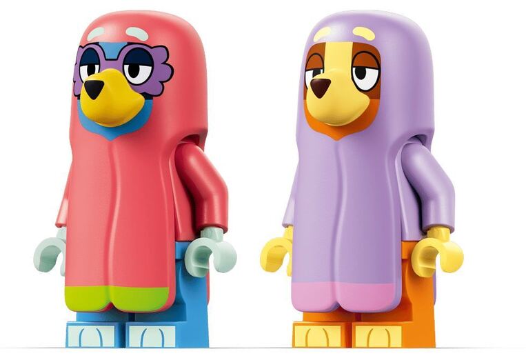 LEGO Bluey Grannies With Bingo And Bluey - 11216