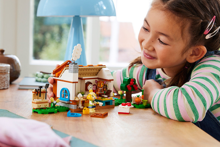 LEGO Animal Crossing Isabelle's House Visit - 77049