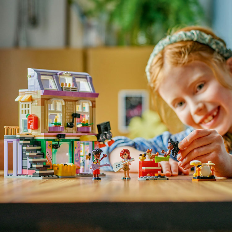 LEGO Friends Music Store & Apartment - 42653 