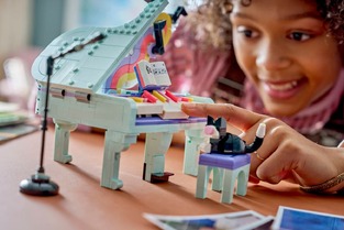 LEGO Creator 3 in 1 Music Decor Piano with Cat - 31392
