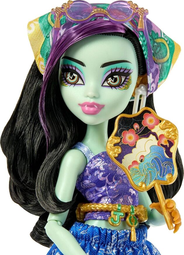 Monster High Skulltimate Secrets Destination Gore-geous Oasis Jinafire Doll - JDR52