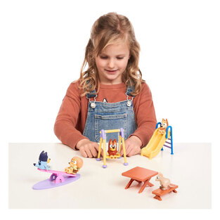 Bluey & Friends Deluxe Park Playset - BLY17136