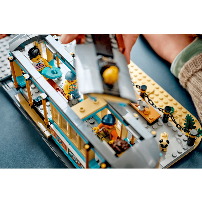 LEGO City Classic Beach Tram - 60506