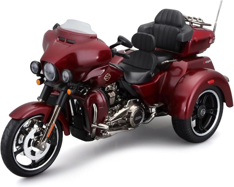 Maisto 1:12 Harley Davidson 2021 CVO Tri Glide - 48/32337