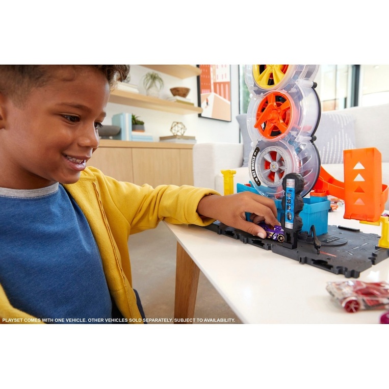 Hot Wheels Πίστα City Με Περιστρεφόμενες Ρόδες - HDP02