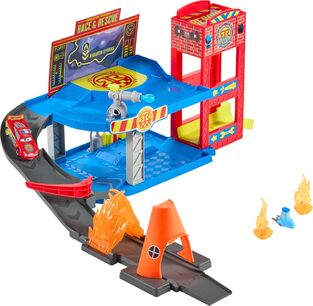 Cars Playset With Lightning McQueen & Guido - JMT59