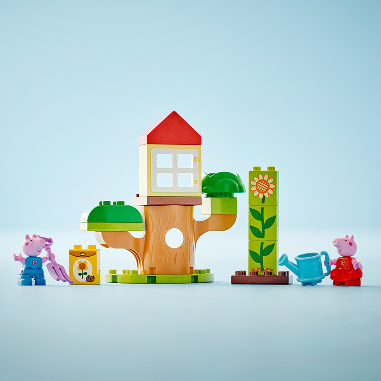 Peppa Pig Garden And Tree House 