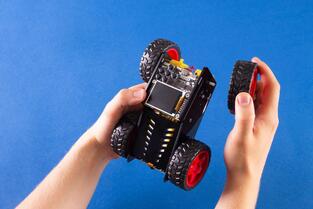 Circuitmess Wheelson - DIY AI Self-driving Car - 3859893644221
