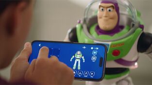 Toy Story - Buzz Lightyear Interactive Robot Action Figure (37cm) - KTBS-SE